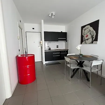 Campus House Apartment